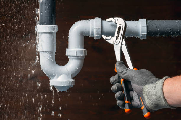Professional Leak Detection technician working in Bath, NC